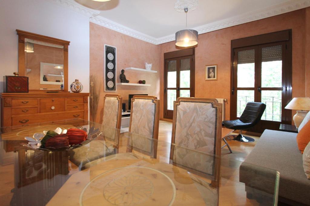 Pacifico Apartment | Apartment Gutenberg Deco