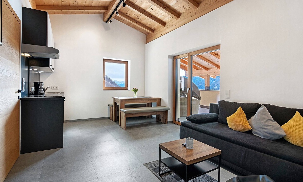 Laudes Apartment | Apartment 'Hof Am Egg' with Mountain View, Private Terrace and Wi-Fi