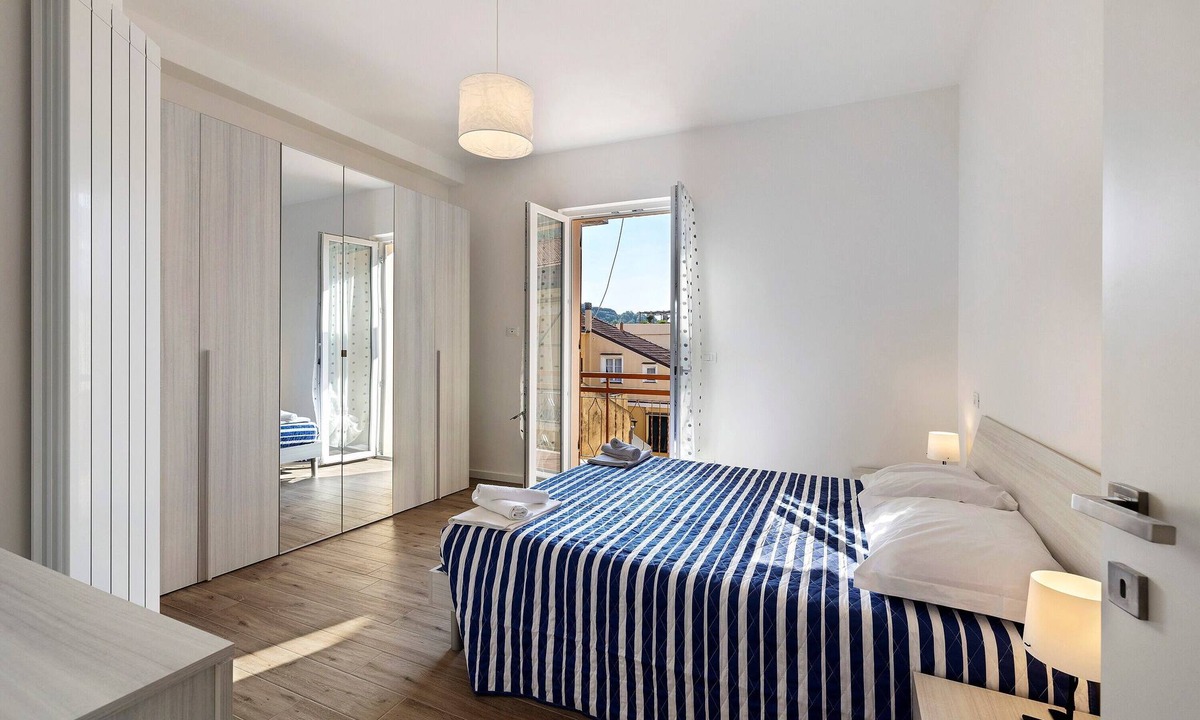 Finale Ligure Apartment | Apartment 'Il Borgo Incantato con garage' with Wi-Fi and Air Conditioning