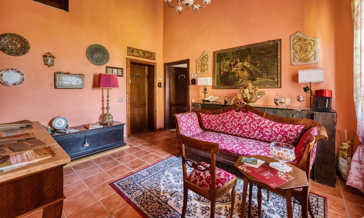 Pietrauta Apartment | Apartment 'Il Grappolo E La Rosa Centifolia' with Shared Garden and Wi-Fi