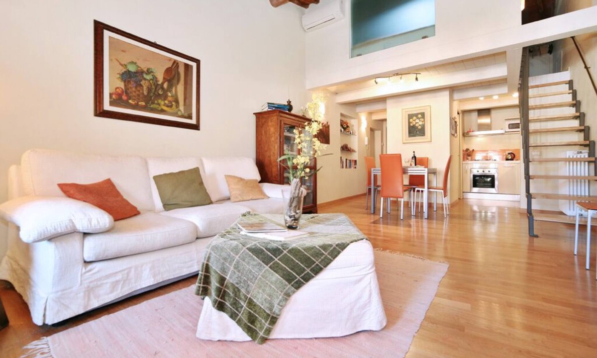 Lucca Historical Center Apartment | Apartment in Amphiteatre Square inside the Walls