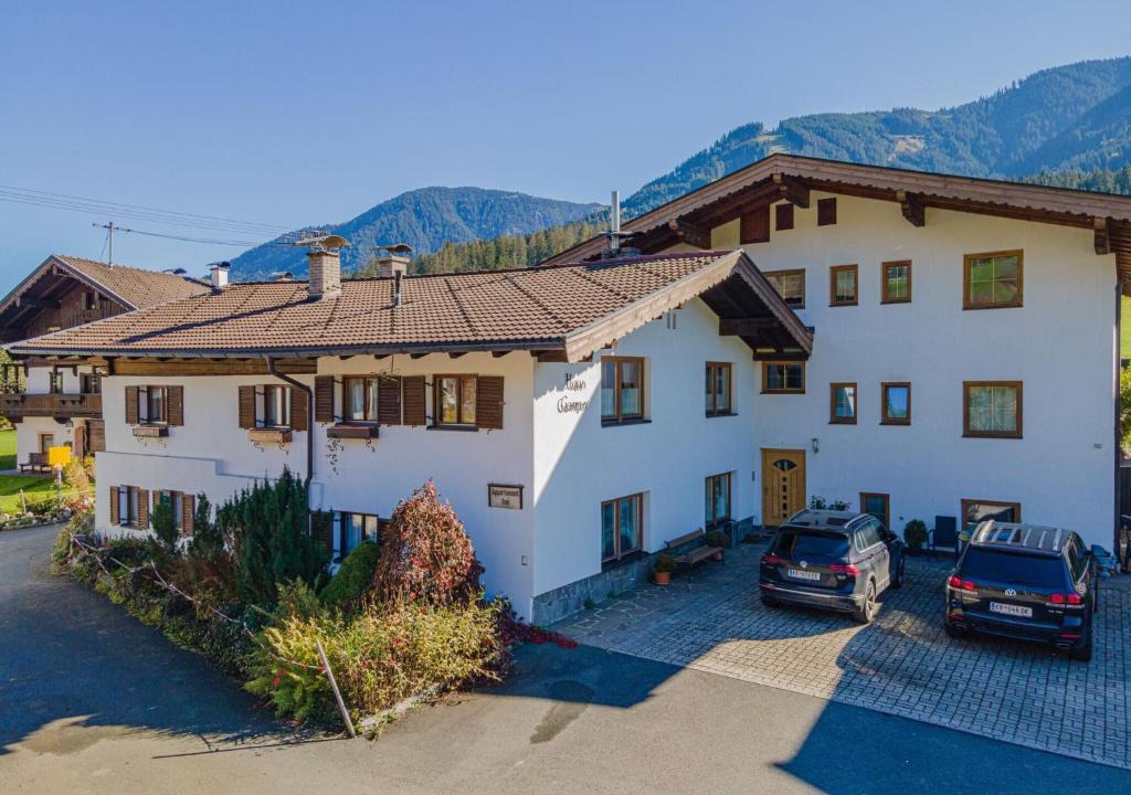 Moosen Apartment | Apartment in Brixen near Wilder Kaiser Gondola