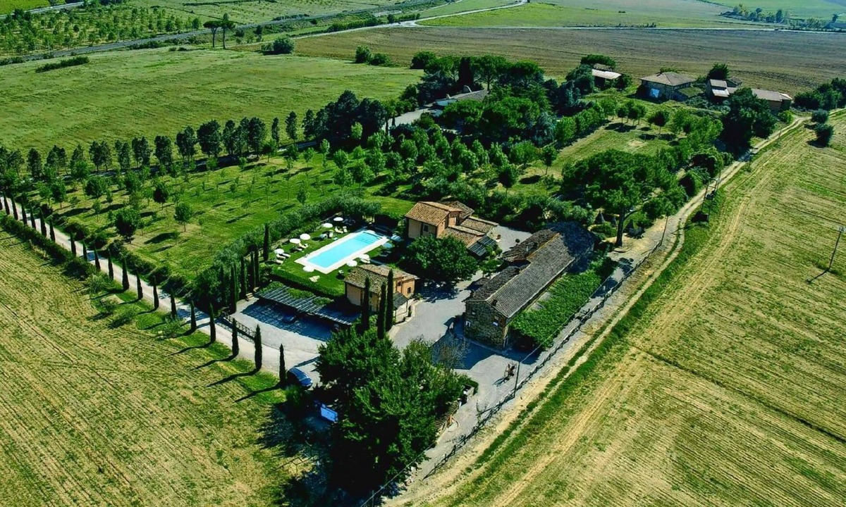 Castiglione del Lago Other | Apartment in Castiglione Del Lago with Private Parking