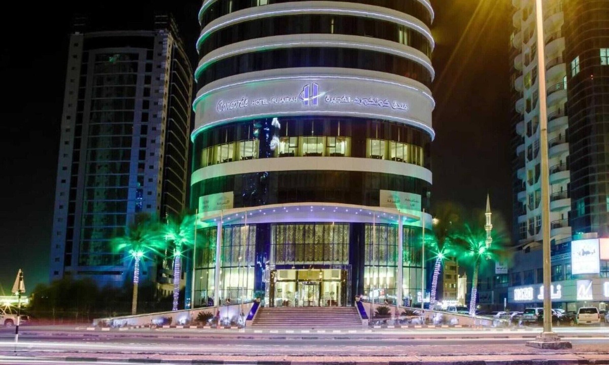 Al-Fujairah House | Apartment in Fujairah with Rooftop Pools & Spa
