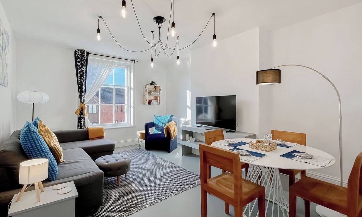 Gloucester Apartment | Apartment in Gloucester Quays-Apartment Three