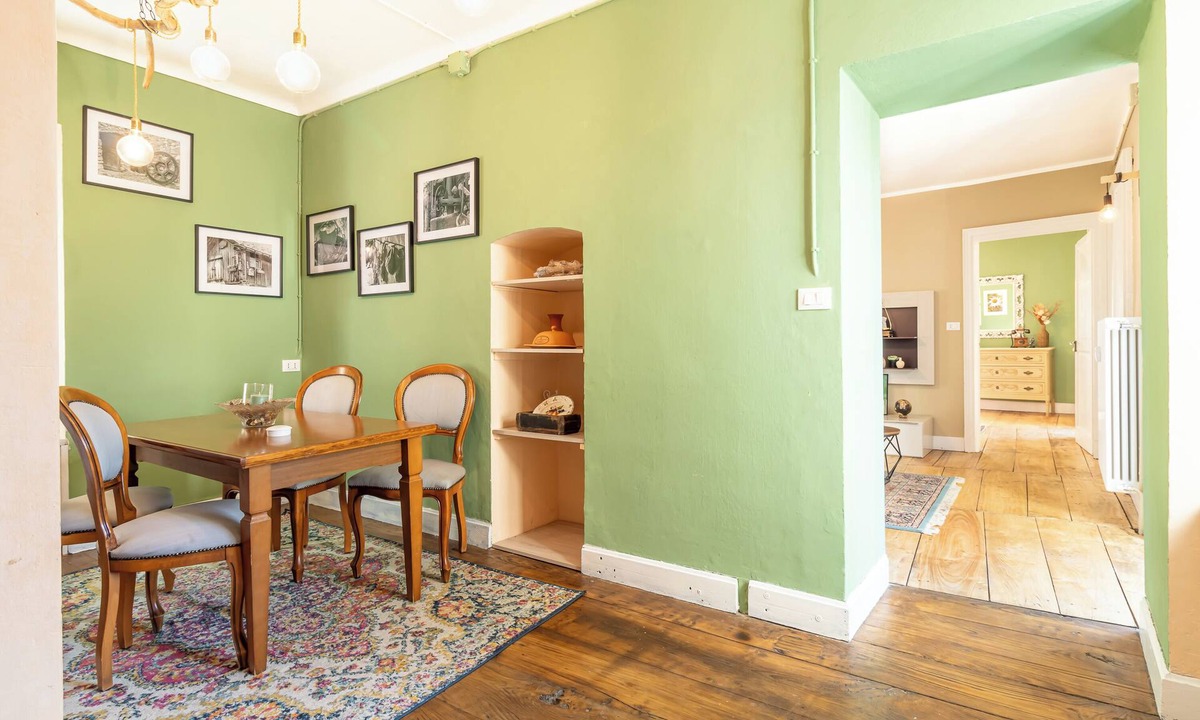 Torre Pellice Apartment | Apartment in historic mansion, nestled in the quiet, with large spaces and garden