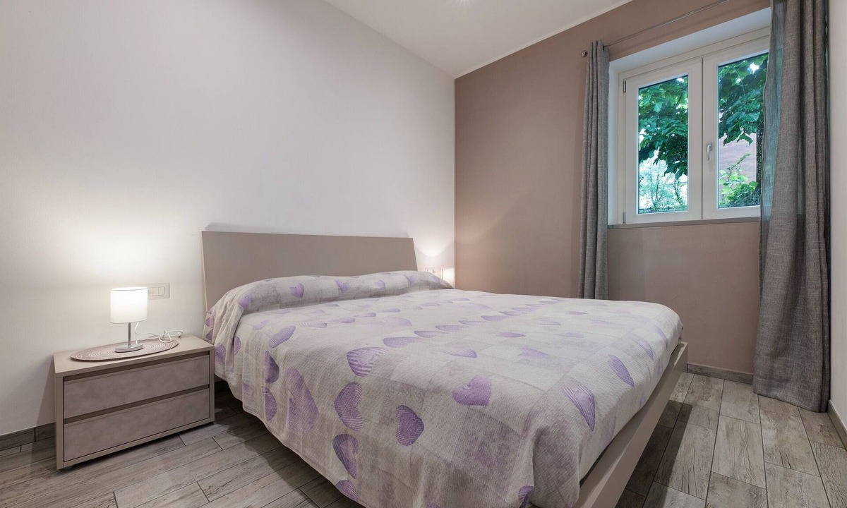 Lanzo d'Intelvi Apartment | Apartment 'La Casa Di Angio' with Wi-Fi