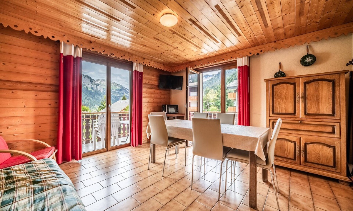 Chatel Apartment | Apartment 'La Flèche De Vermeil - 6 Pers' with Mountain View, Balcony and Wi-Fi