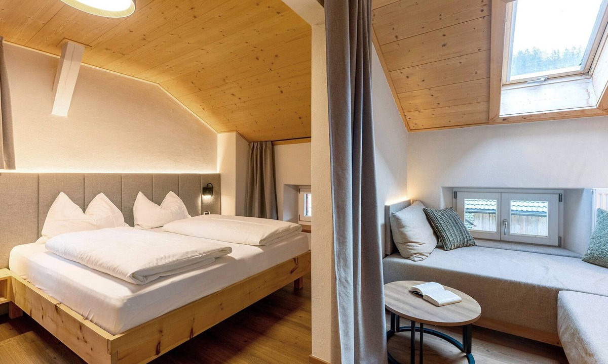Nova Ponente Apartment | Apartment “Lavendel - Thalerhof” with Mountain View, Wi-Fi, Balcony & Garden