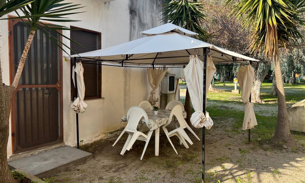 Palmi Apartment | Apartment 'La Quiete - Gazebo Esterno 2' with Shared Pool, Wi-Fi and Air Conditioning