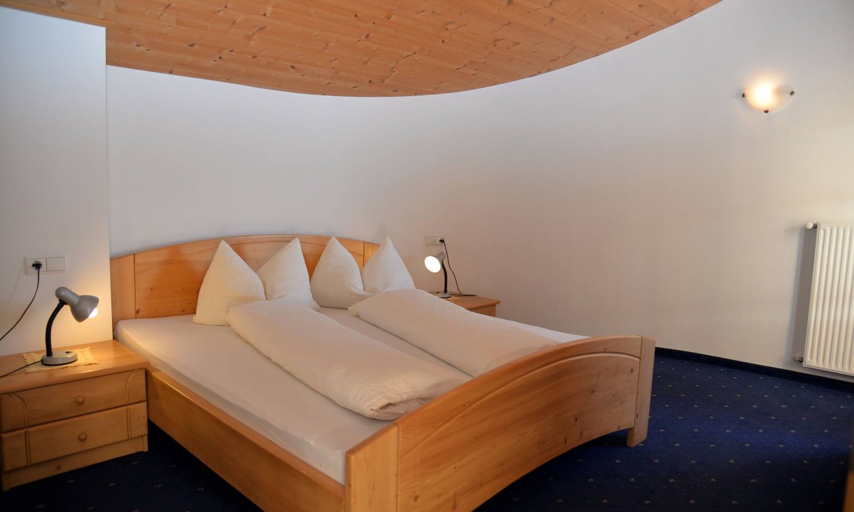 Nova Ponente Apartment | Apartment "Latemar" with a fantastic view of the mountains and in a quiet location