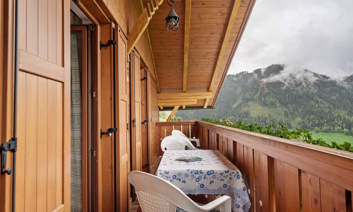 Tires Apartment | Apartment 'Leitner' with Mountain View, Private Terrace and Wi-Fi