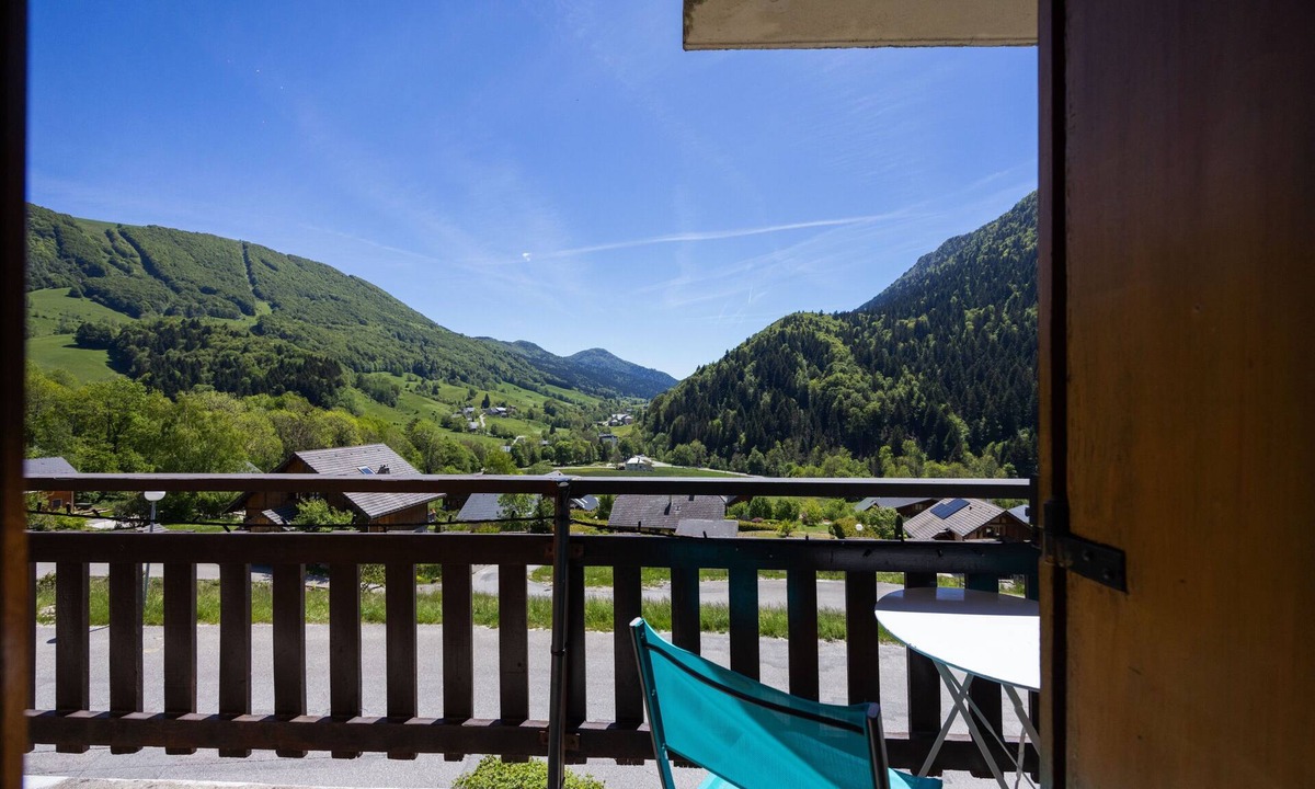 Aillon-le-Jerune Apartment | Apartment "Les Cerfs" with Mountain View, Balcony, and Wi-Fi