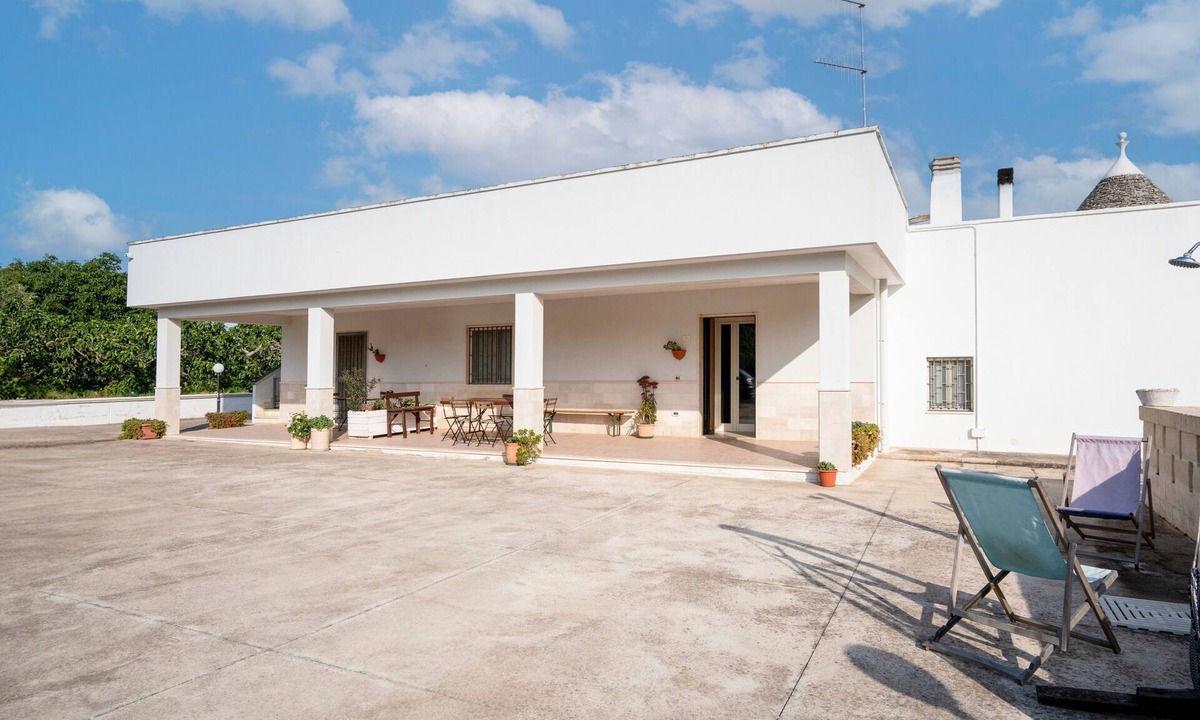 L'Assunta Apartment | Apartment 'Limone' with Shared Pool, Private Terrace and Wi-Fi