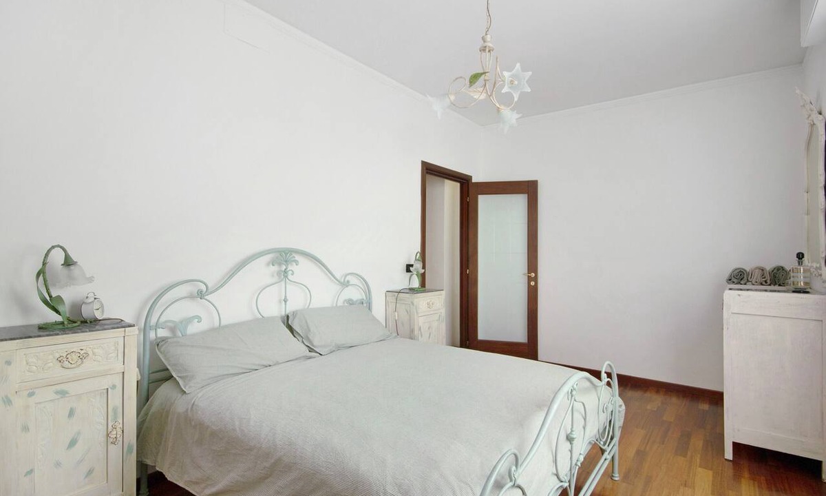 Bogliasco Apartment | Apartment 'Lo Scoglio' with Private Garden and Wi-Fi