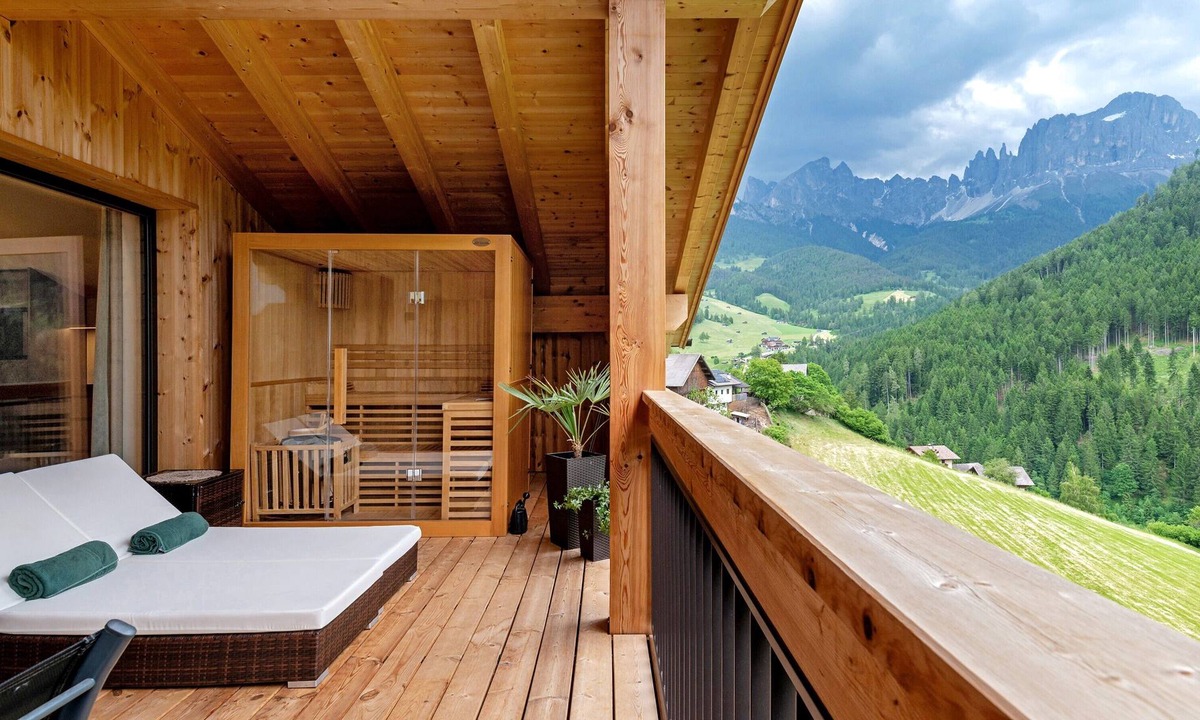 San Cipriano Apartment | Apartment 'Lomberda' with Mountain View, Shared Terrace and Wi-Fi