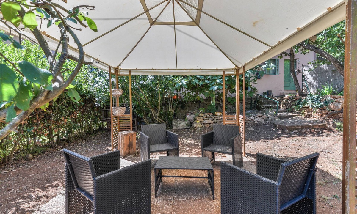 Cavo Apartment | Apartment 'Lorena' with Private Garden