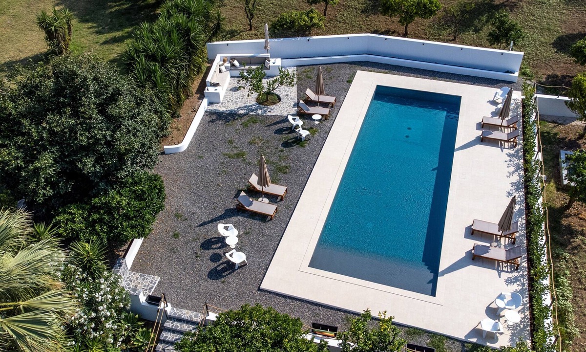 Piraino Apartment | Apartment 'Magnolia' with Mountain View, Wi-Fi and Air Conditioning