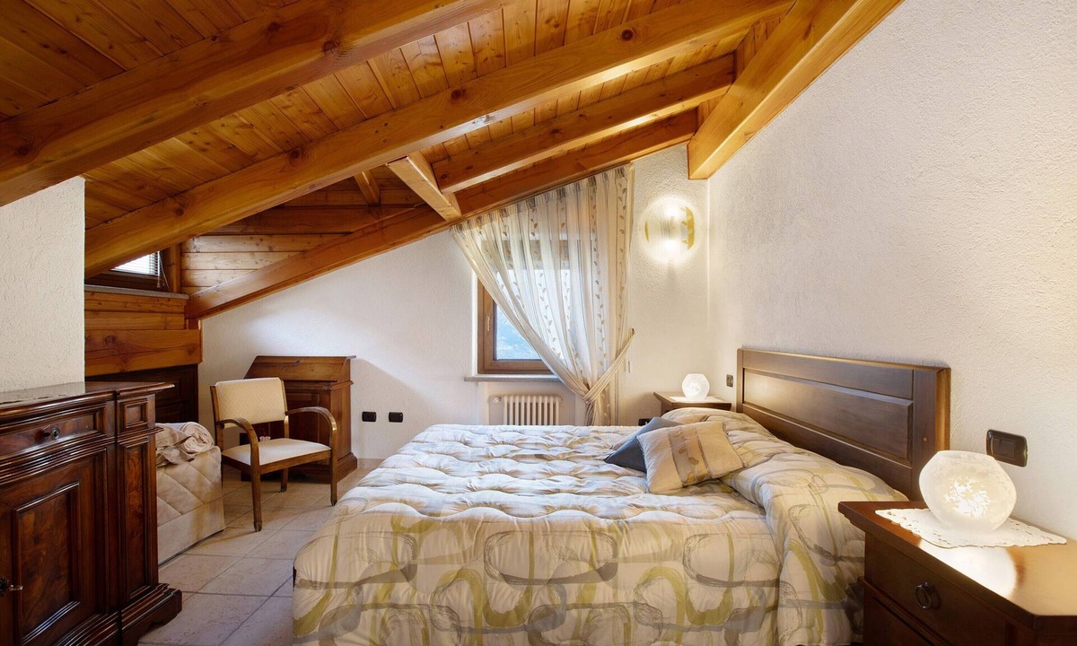 Nus Apartment | Apartment 'Manu - Blavy Nus' with Mountain View, Private Terrace and Wi-Fi