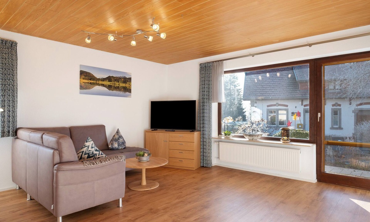 Schonenbach Apartment | Apartment 'Mit Terasse 110qm' with Mountain View, Private Terrace and Wi-Fi