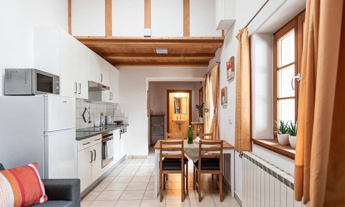Feldthurns Apartment | Apartment Mohnblume with Mountain View, Balcony and Wi-Fi