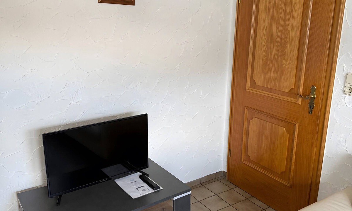 Runkel Apartment | Apartment 'Monteure' with Shared Terrace and Wi-Fi