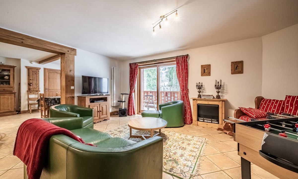 Les Esserts Apartment | Apartment 'Morillon 1100' with Mountain View, Balcony and Wi-Fi