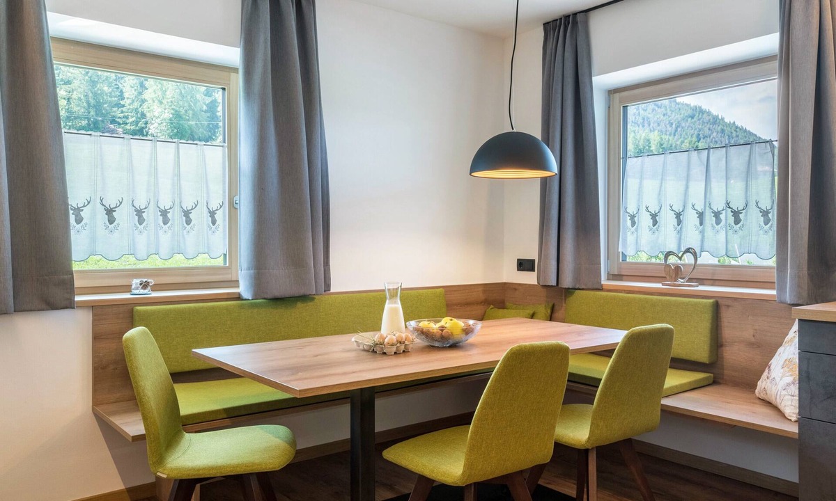 Castelrotto Apartment | Apartment 'Morodeserhof Apt Puflatsch' with Mountain View, Shared Terrace and Wi-Fi