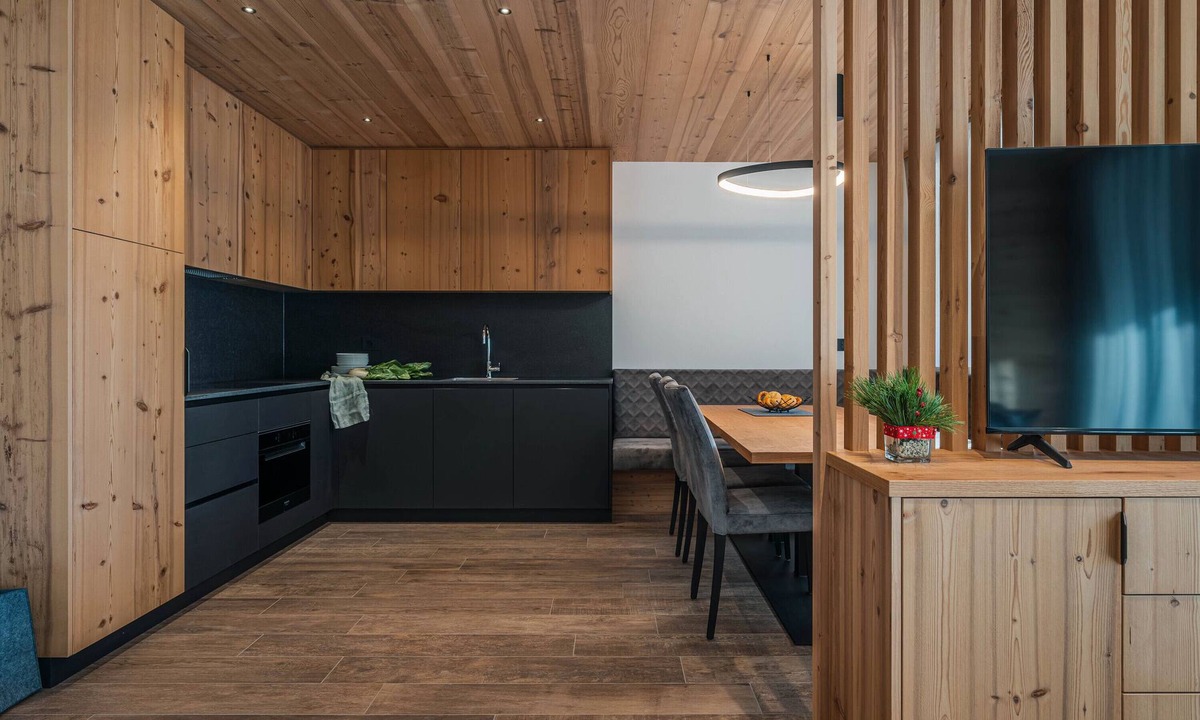 Cavedago Apartment | Apartment 'Mugo' with Mountain View, Wi-Fi and Air Conditioning