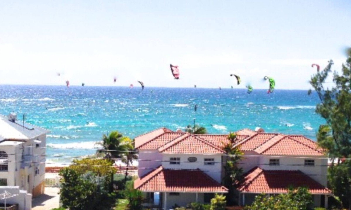 Silver Sands Apartment | Apartment opp Sea, Beach, Kite Surfing, Wind surfing 1Bed 1 Bath