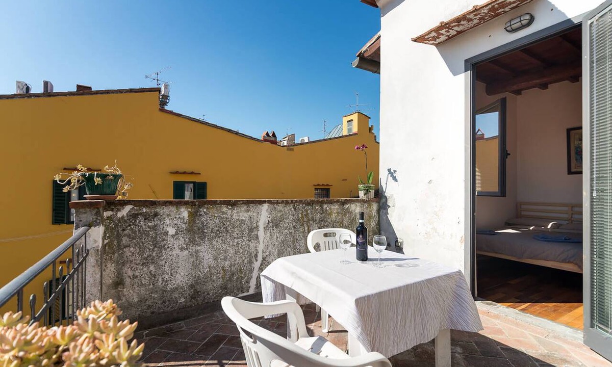 San Lorenzo Apartment | Apartment overlooking the Duomo