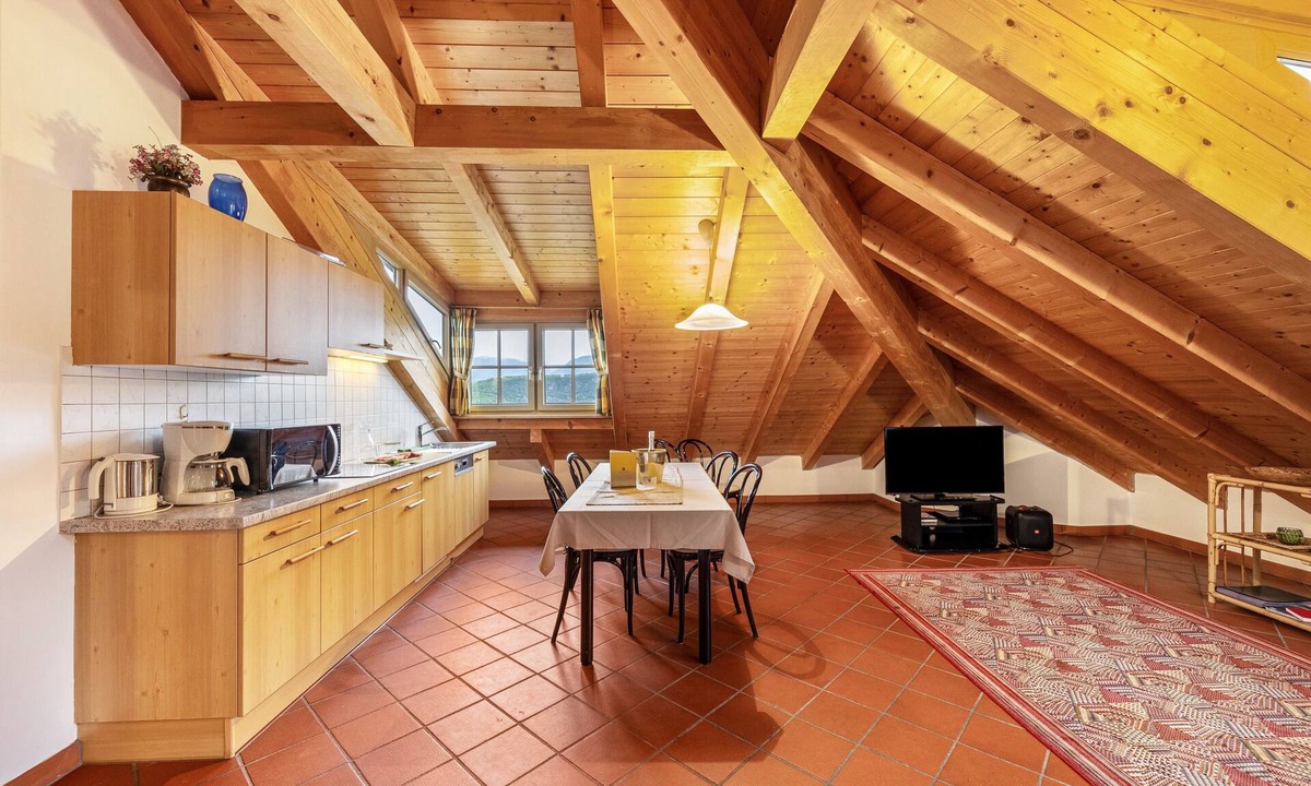 Caldaro Sulla Strada del Vino Apartment | Apartment 'Panorama' with Mountain View