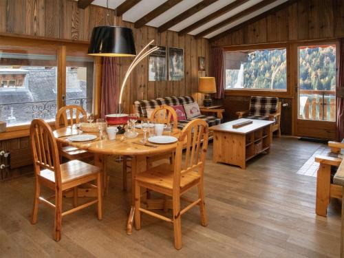 Champex-Lac Apartment | Apartment Parc B 431 by Interhome