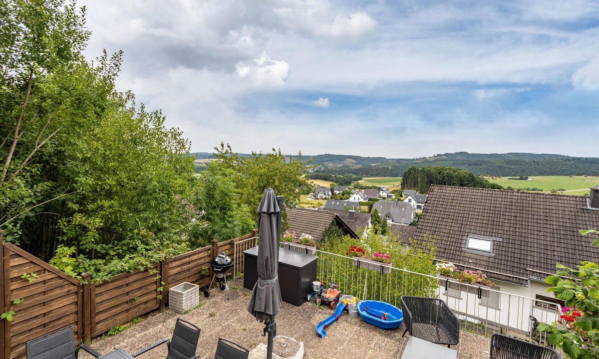 Duedinghausen Apartment | Apartment 'Perle Am Pön' with Mountain View, Private Terrace and Wi-Fi