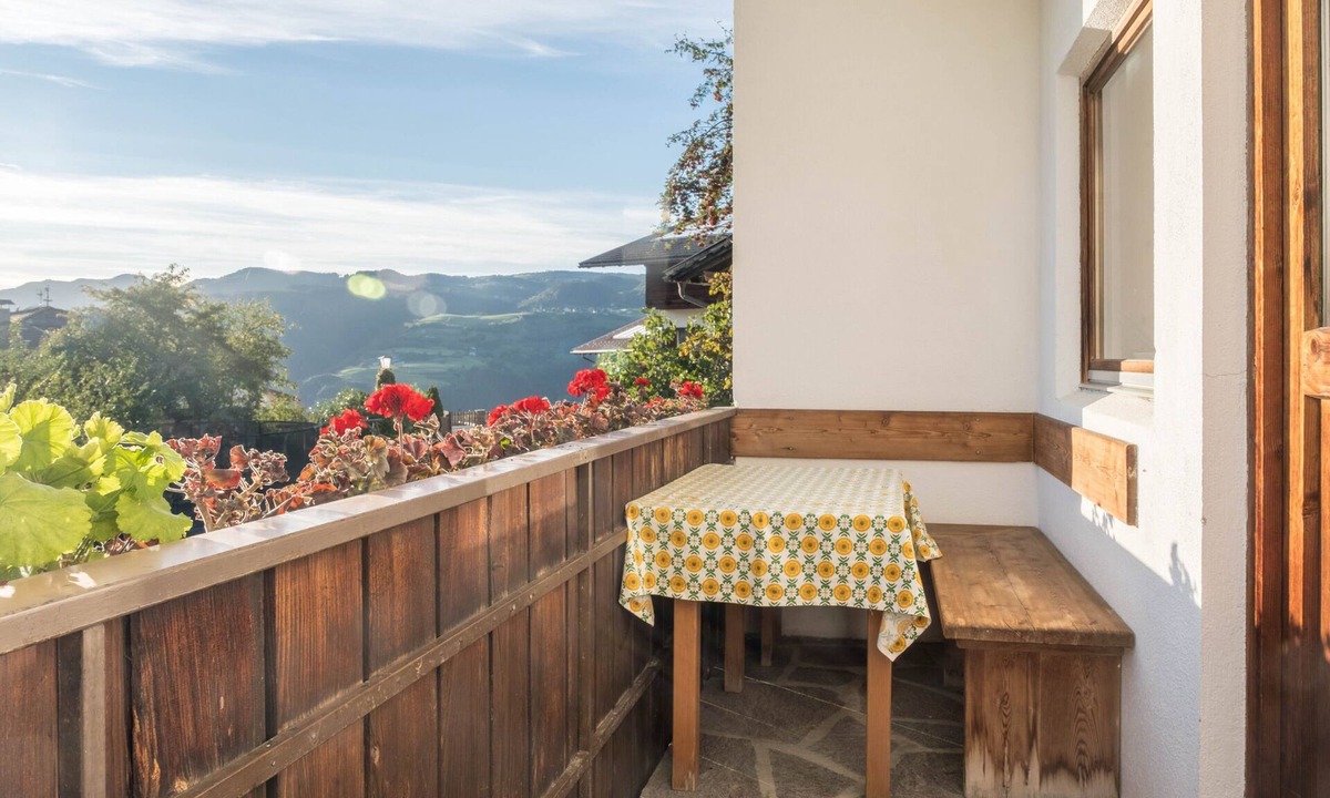 Fie allo Sciliar Apartment | Apartment “Peterbühl” in Scenic Landscape with Mountain View, Balcony & Garden