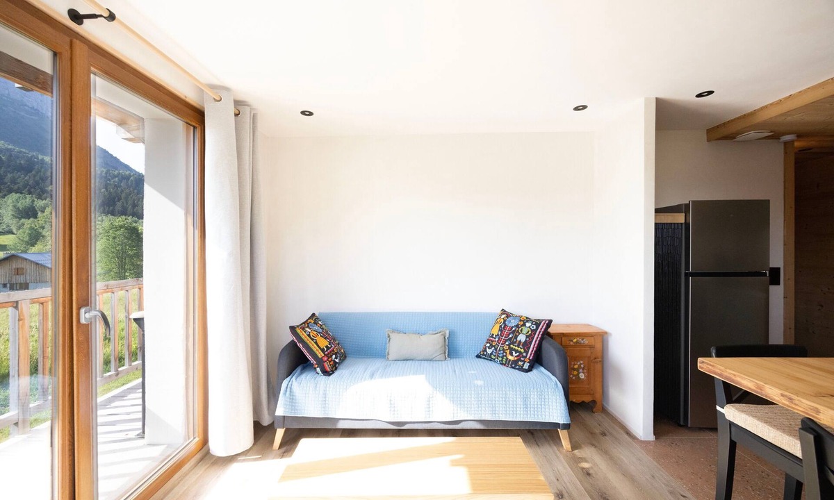 Les Deserts Apartment | Apartment 'Plainpalais' with Mountain View, Balcony and Wi-Fi