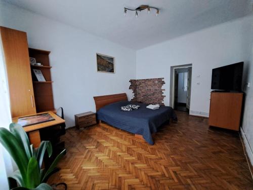 Old Town Apartment | APARTMENT POPS