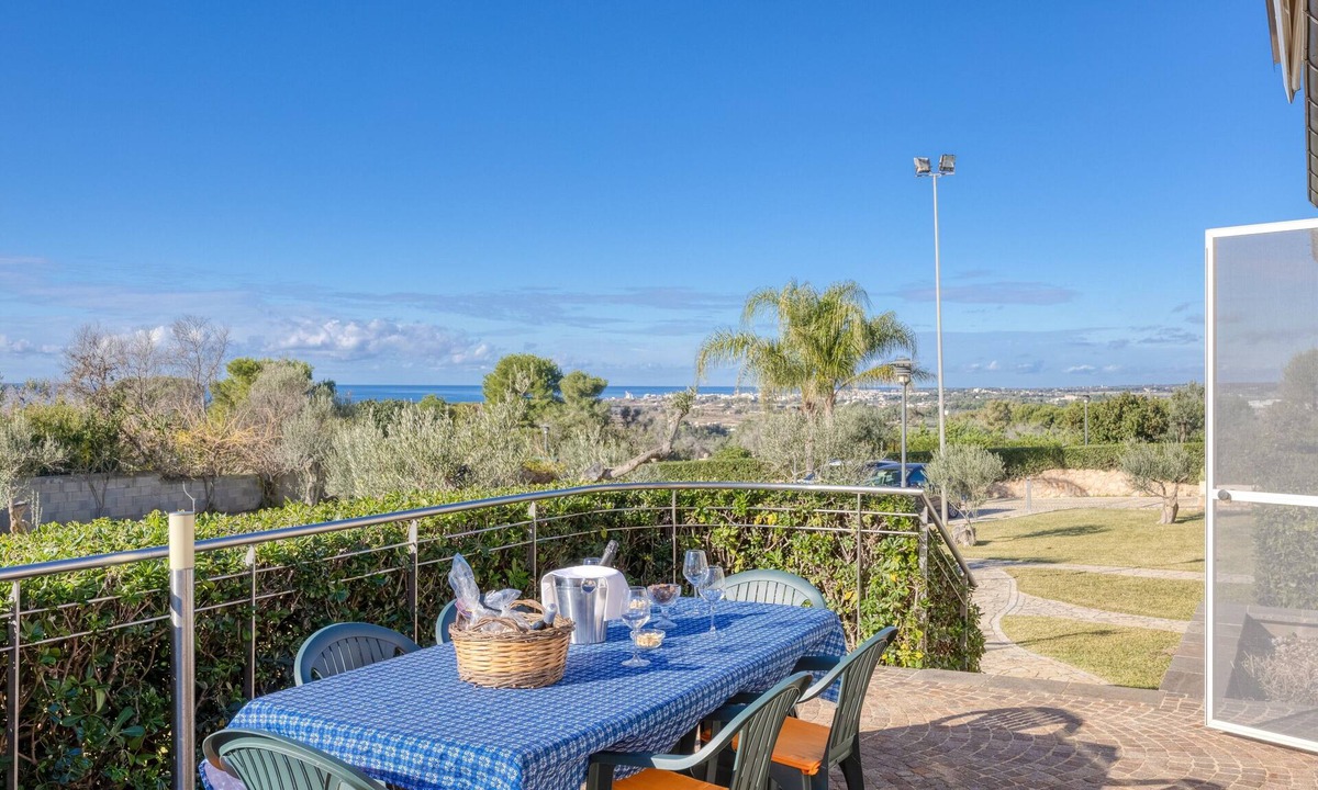 Fontanelle Apartment | Apartment 'Residence Margherita - Lavanda' with Sea View, Wi-Fi and Air Conditioning
