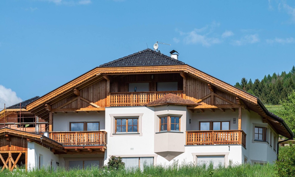 Lajen Apartment | Apartment 'Rodererhof Lajen Apt Langkofl' with Mountain View, Private Terrace and Wi-Fi