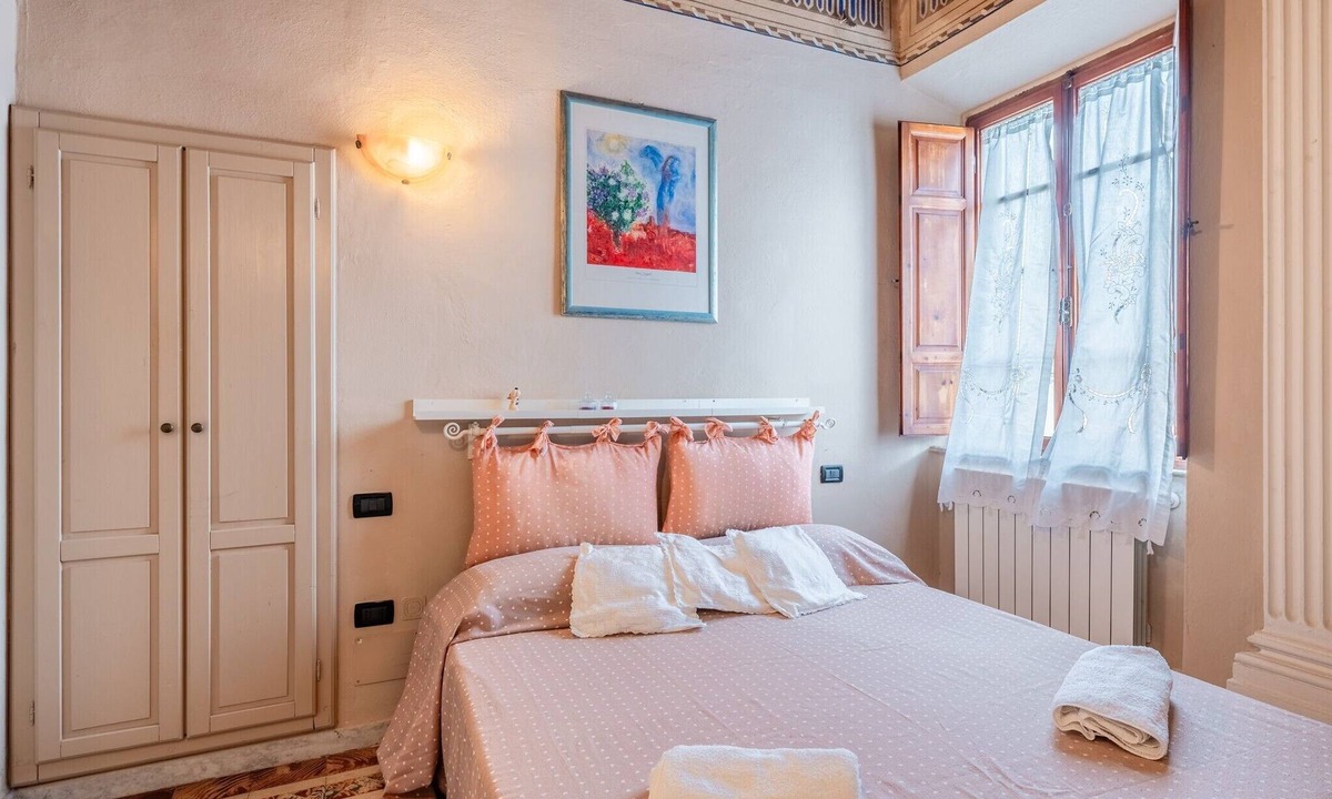 Cascine-La Croce Apartment | Apartment 'Romantic Near Pisa Lucca' with Wi-Fi and Air Conditioning