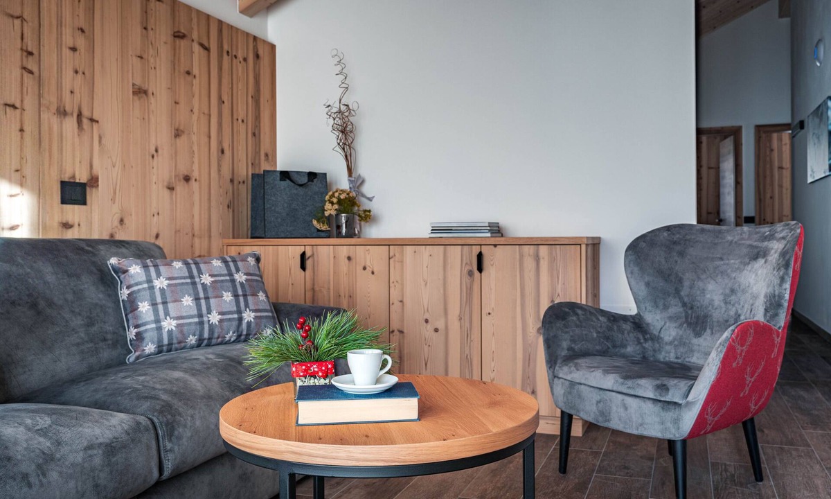 Spormaggiore Apartment | Apartment 'Stella Alpina' with Mountain View, Wi-Fi and Air Conditioning
