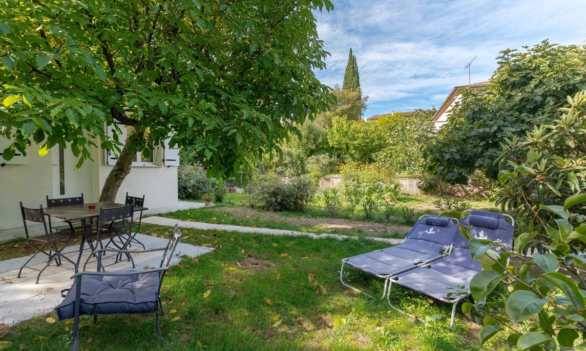 Grand Sud Apartment | Apartment 'Studio Indépendant Avec Jardin' with Wi-Fi and Air Conditioning
