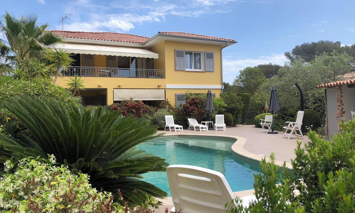 Boulouris-sur-Mer Apartment | Apartment T2 MIMOSA, 45m2, real "green love n'est," swimming pool, sea