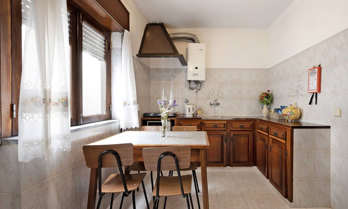 Odeceixe Apartment | Apartment 'T3 Malveiro' with Mountain View, Balcony and Wi-Fi