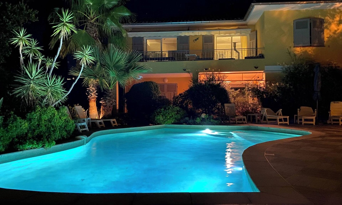 Boulouris-sur-Mer Villa | Apartment T4 MISTRAL 100m2, with terrace 25m2, swimming pool, beach nearby