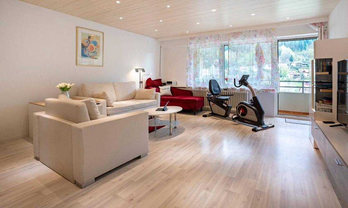 Bad Wildbad Apartment | Apartment 'Talblick with Pool', Mountain View, Balcony & Wi-Fi