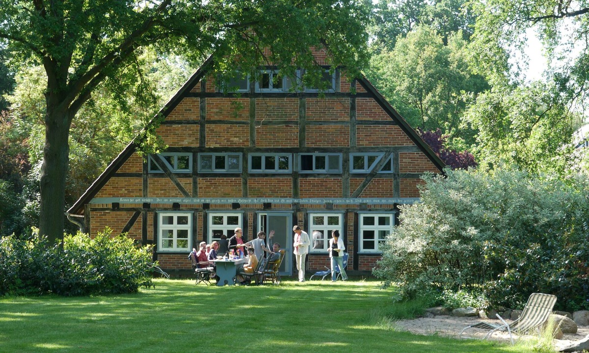 Trebel Apartment | Apartment "Teichblick" with Private Terrace, Shared Garden and Wi-Fi