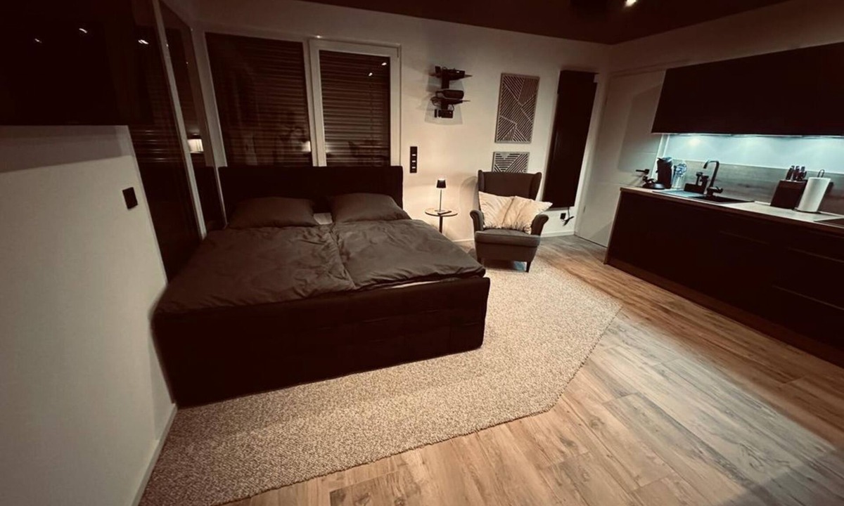 Welschbillig Apartment | Apartment Timeout - 2-bed apartment bathroom/WC