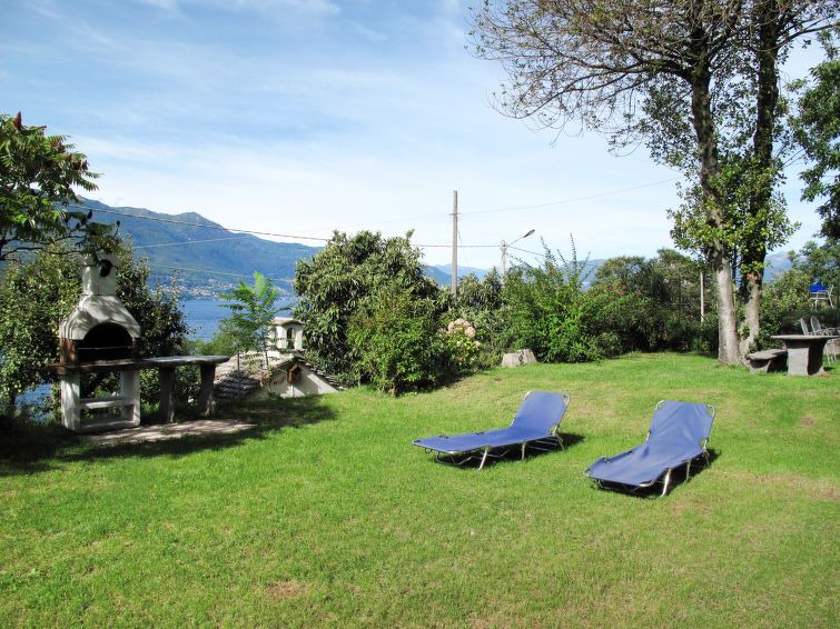 Castelveccana Apartment | Apartment Tondo (CVA101) in Castelveccana - 4 persons, 2 bedrooms