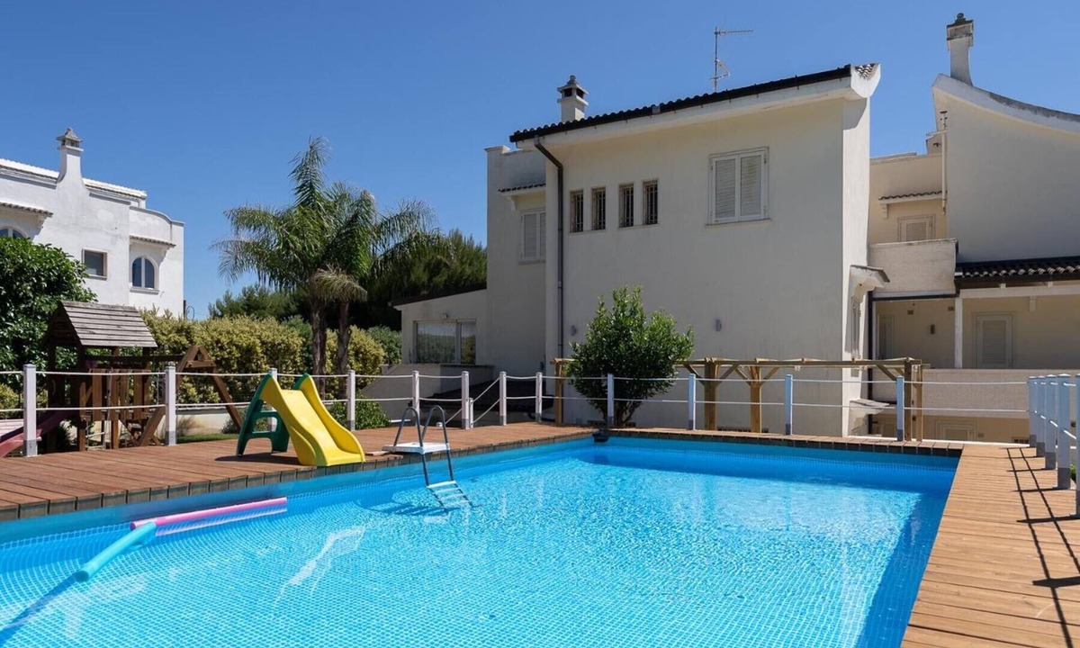 Municipio 1 Apartment | Apartment 'Torre Di Specchio 2 - Agapantus' with Pool, Wi-Fi and Air Conditioning